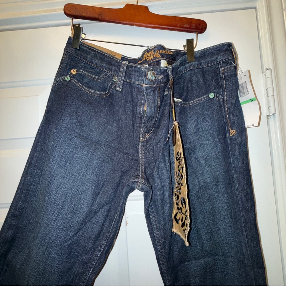 Elegant Black Boot Cut Jeans - Picture 2 of 9